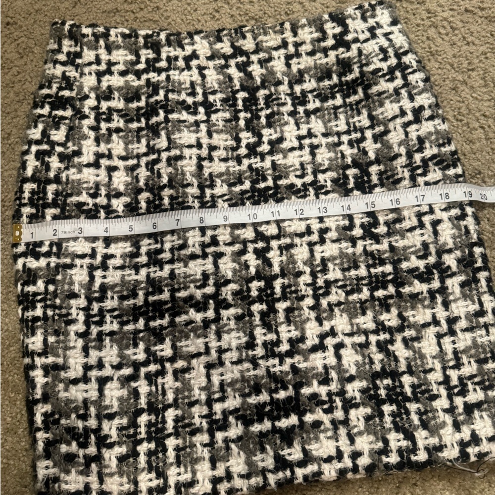Amanda + Chelsea Tweed Pencil Skirt – Size 8 - Picture 6 of 7